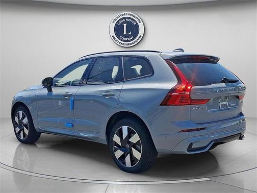 2025 Volvo XC60 Plug-In Hybrid T8 Plus