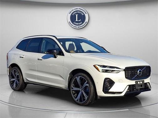 2024 Volvo XC60 Recharge Plug-In Hybrid T8 Ultimate Dark Theme