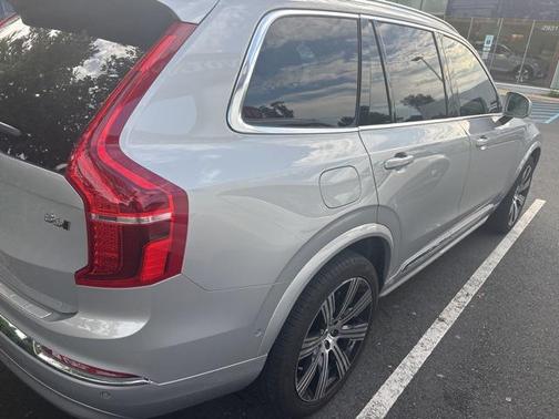 2024 Volvo XC90 B6 Ultimate Bright Theme 7-Seater