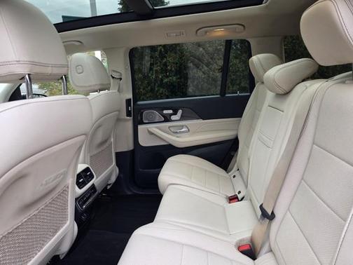2022 Mercedes-Benz GLS 450 4MATIC
