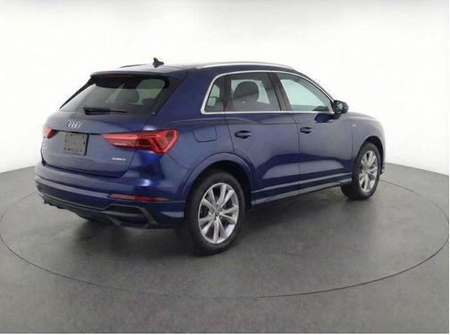 2021 Audi Q3 45 S line Premium