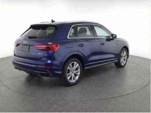 2021 Audi Q3 45 S line Premium
