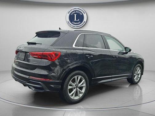 2021 Audi Q3 45 S line Premium