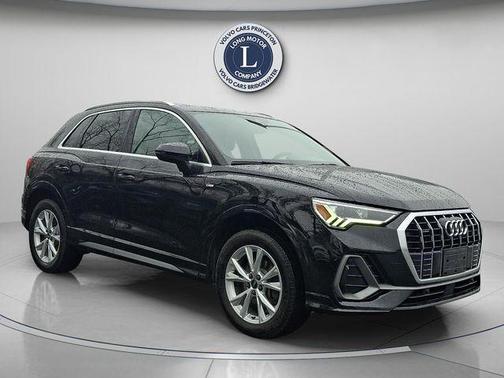 2021 Audi Q3 45 S line Premium