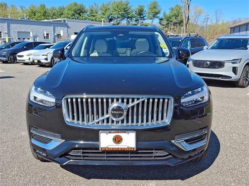 2023 Volvo XC90 B6 Plus 7-Seater