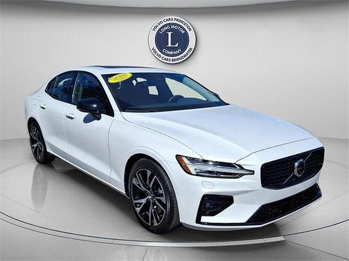 2025 Volvo S60 B5 Core