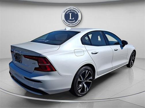 2025 Volvo S60 B5 Core