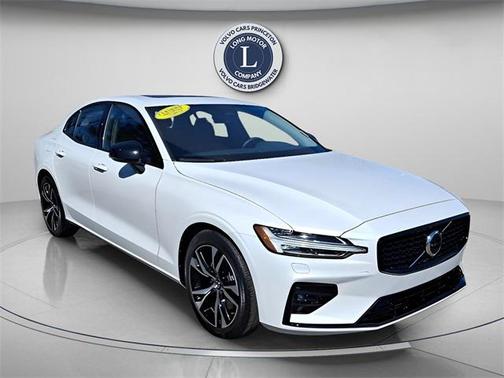 2025 Volvo S60 B5 Core
