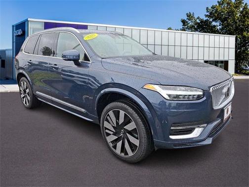 2024 Volvo XC90 Recharge Plug-In Hybrid T8 Ultimate Bright Theme 7-Seater