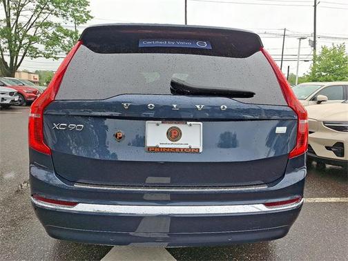 2024 Volvo XC90 Recharge Plug-In Hybrid T8 Ultimate Bright Theme 7-Seater