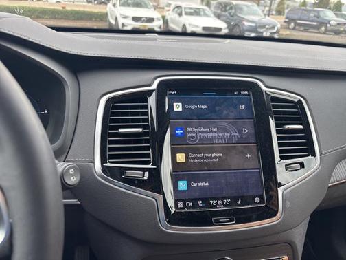 2024 Volvo XC90 Recharge Plug-In Hybrid T8 Ultimate Bright Theme 7-Seater