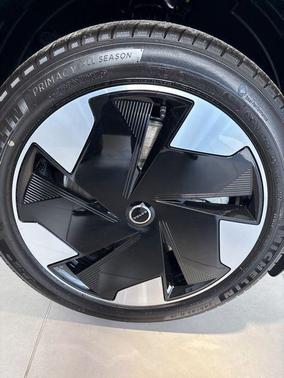 2026 Volvo EX30 Twin Motor Plus