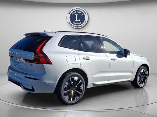 2026 Volvo XC60 B5 Plus