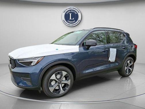 Denim Blue 2026 Volvo XC40 B5 Core