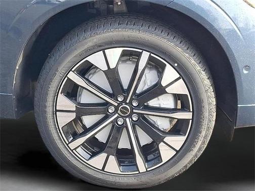 2026 Volvo XC60 Plug-In Hybrid T8 Ultra