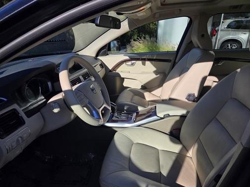 2014 Volvo XC70 T6 Platinum