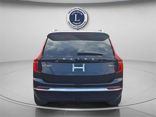 2025 Volvo XC90 B6 Ultra
