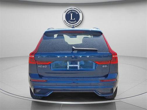 2025 Volvo XC60 Plus