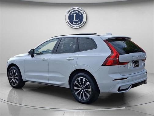 2025 Volvo XC60 B5 Core