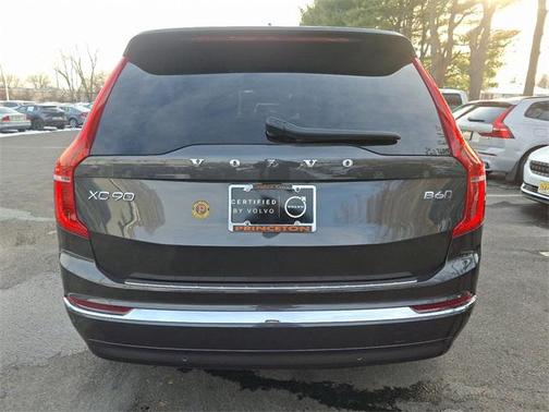 2024 Volvo XC90 B6 Ultimate Bright Theme 7-Seater
