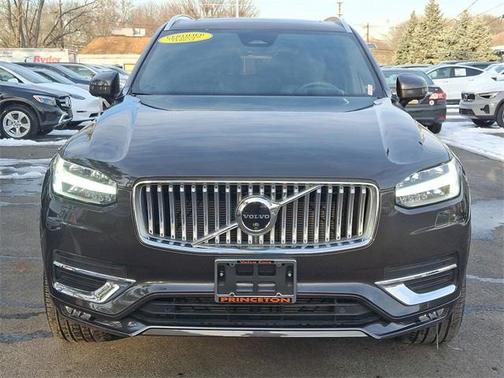 2024 Volvo XC90 B6 Ultimate Bright Theme 7-Seater