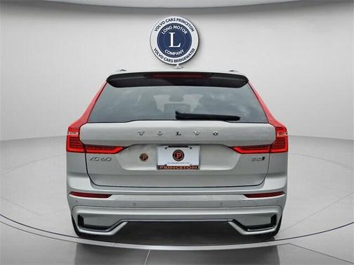 2025 Volvo XC60 B5 Plus