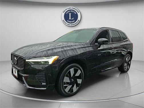 2024 Volvo XC60 Recharge Plug-In Hybrid T8 Plus Dark Theme