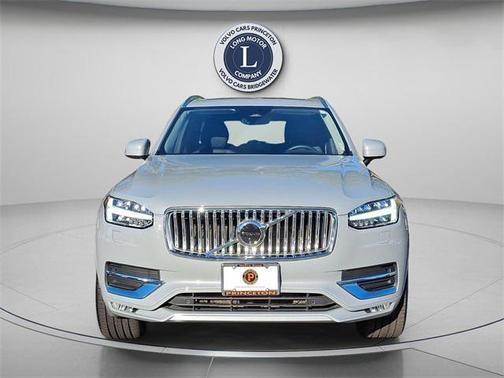 2025 Volvo XC90 B6 Plus 7-Seater
