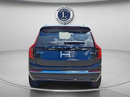 2025 Volvo XC90 B6 Ultra