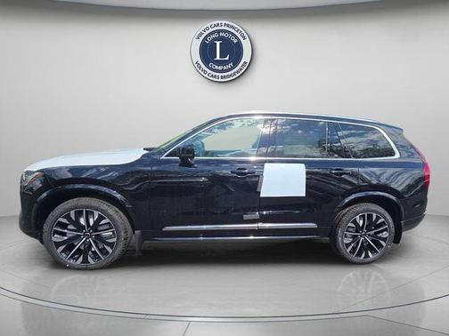 Onyx Black Metallic 2026 Volvo XC90 B5 Plus 7-Seater