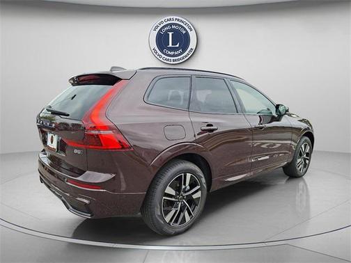 2026 Volvo XC60 B5 Plus