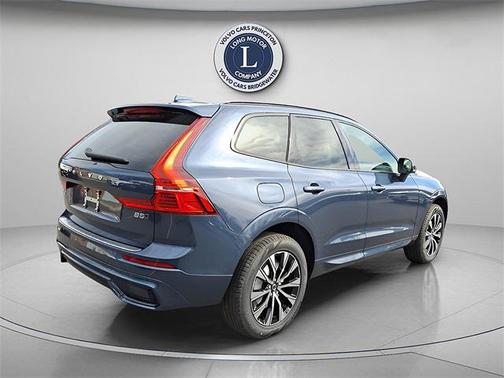 2025 Volvo XC60 B5 Core