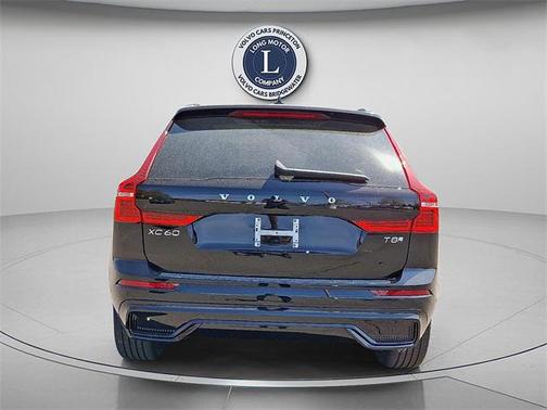 2025 Volvo XC60 Plug-In Hybrid T8 Plus