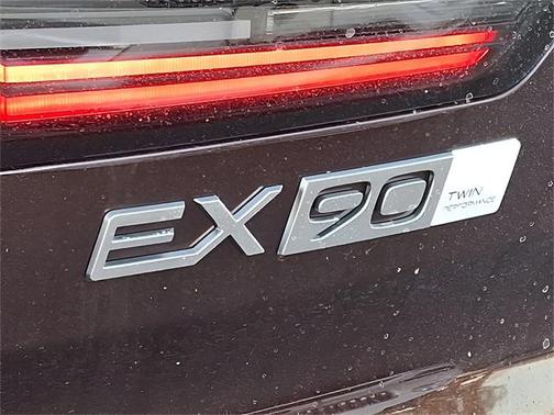 2025 Volvo EX90 Twin Motor Performance Ultra 6-Seater