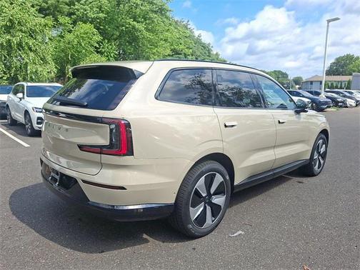 2025 Volvo EX90 Twin Motor Plus