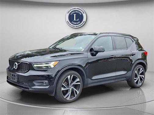 2019 Volvo XC40 T5 R-Design