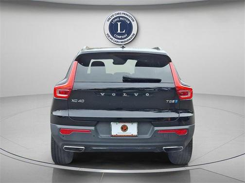 2019 Volvo XC40 T5 R-Design