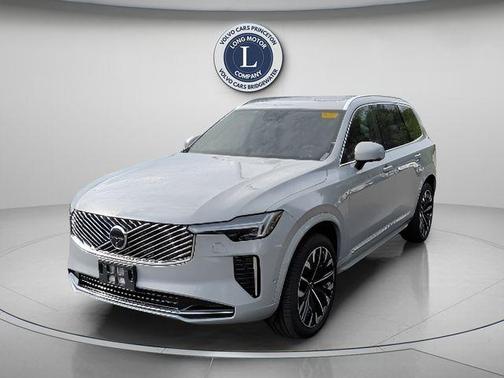 4DR 2025 Volvo XC90 B5 Plus