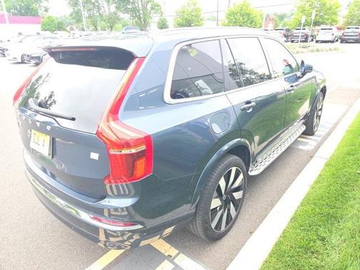 2024 Volvo XC90 Recharge Plug-In Hybrid T8 Ultimate 6-Seater