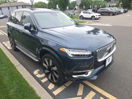 2024 Volvo XC90 Recharge Plug-In Hybrid T8 Ultimate 6-Seater