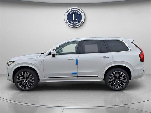 2025 Volvo XC90 Plug-In Hybrid T8 Plus 7-Seater