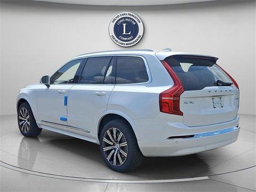 2025 Volvo XC90 B5 Core