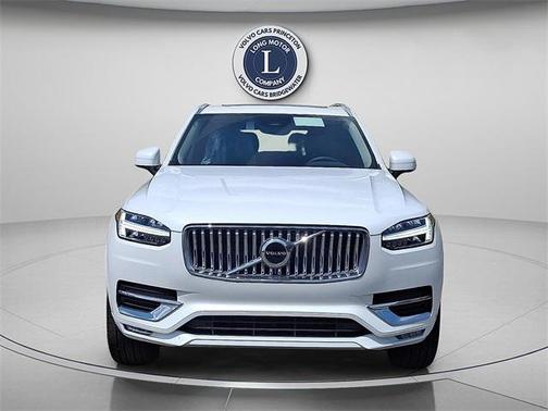 2025 Volvo XC90 B5 Core
