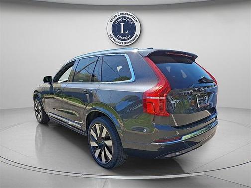 2023 Volvo XC90 Recharge Plug-In Hybrid T8 Ultimate Bright Theme 7-Seater