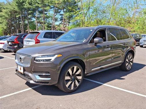 2023 Volvo XC90 Recharge Plug-In Hybrid T8 Ultimate Bright Theme 7-Seater