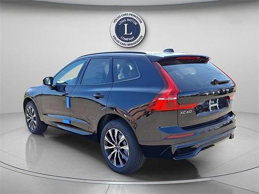 2025 Volvo XC60 B5 Core