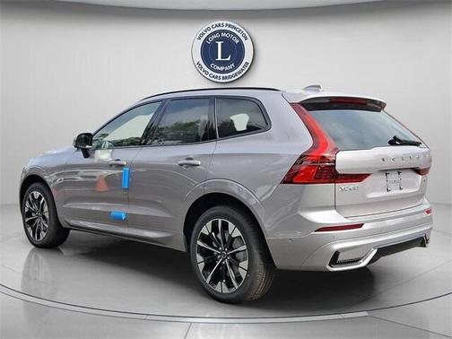 2026 Volvo XC60 B5 Plus