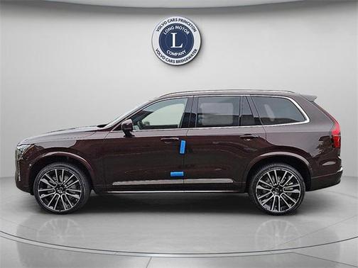 2025 Volvo XC90 B5 Plus 6-Seater