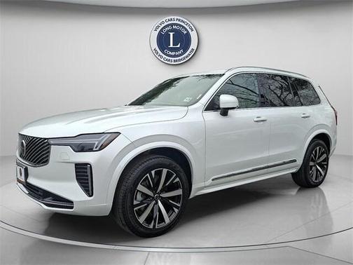 2026 Volvo XC90 B6 Core