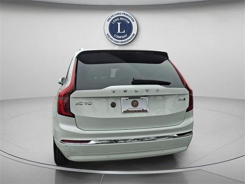 2026 Volvo XC90 B6 Core